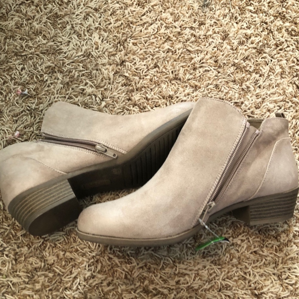 Tan Arizona Ankle Boots